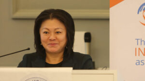 Dr Cloud Bai-Yun