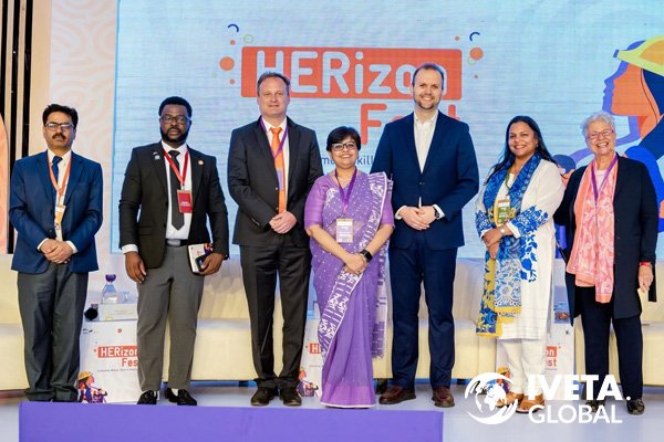 International Forums and Discussions